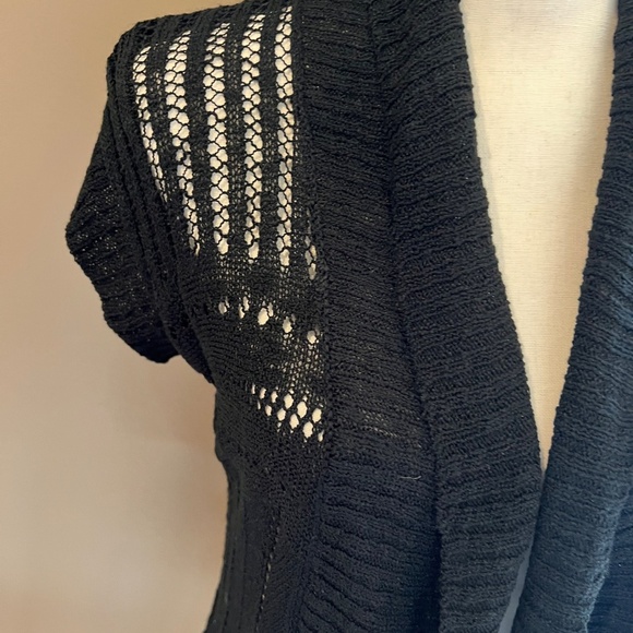 Pink Rose Black Knit Open Cardigan, Lightweight, Short Sleeve, Size Large - Picture 7 of 7